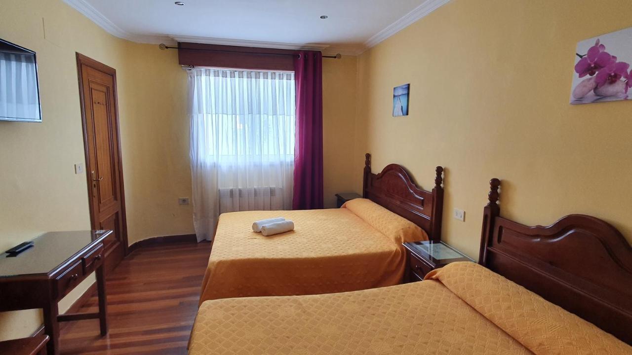 Pension Residencia Buenos Aires วิโก ภายนอก รูปภาพ