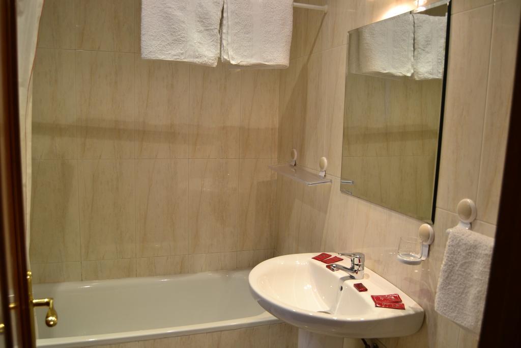 Pension Residencia Buenos Aires วิโก ภายนอก รูปภาพ