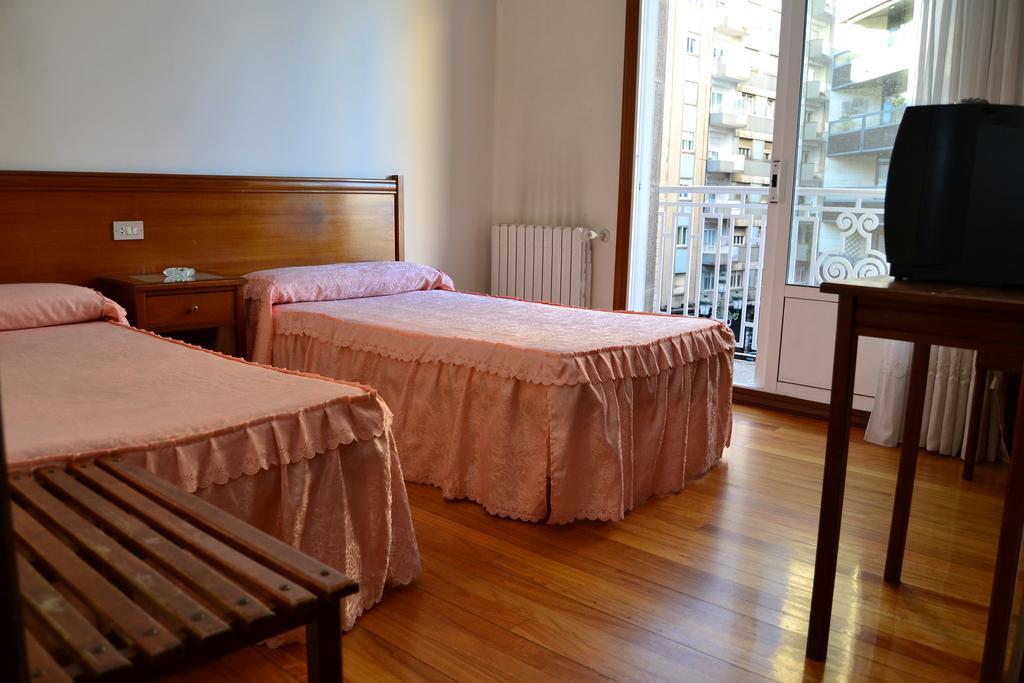 Pension Residencia Buenos Aires วิโก ภายนอก รูปภาพ
