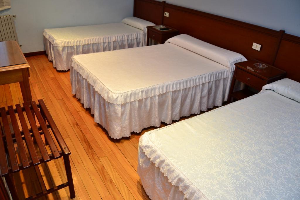 Pension Residencia Buenos Aires วิโก ภายนอก รูปภาพ