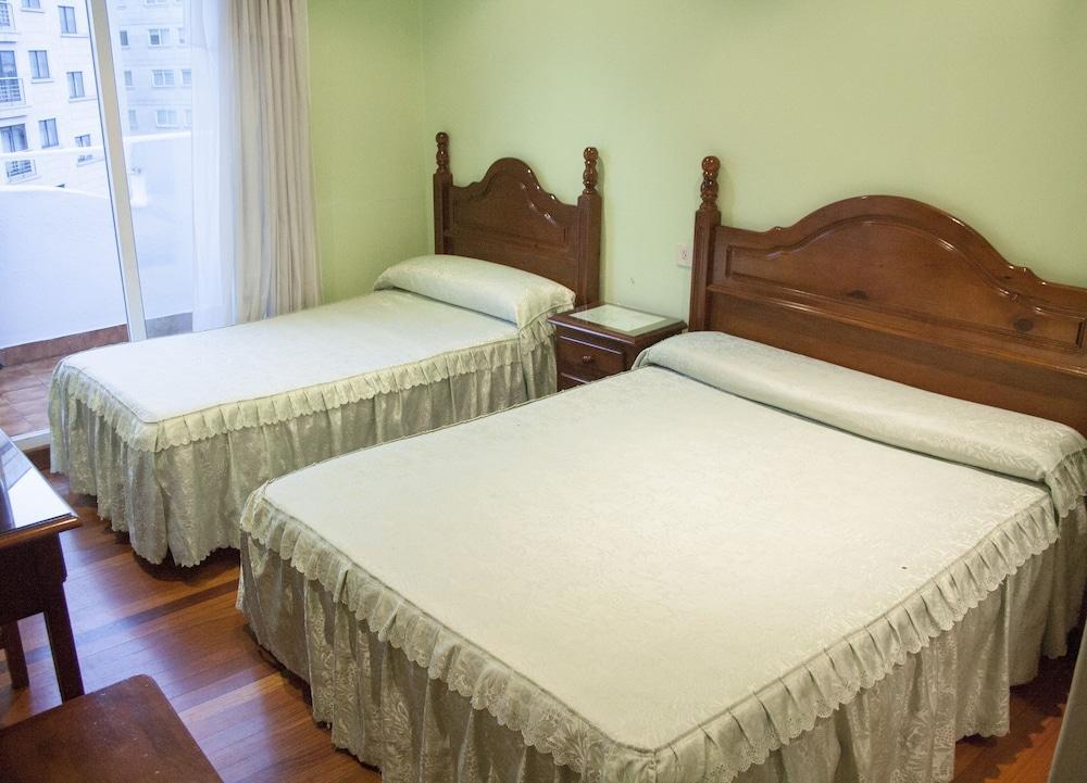 Pension Residencia Buenos Aires วิโก ภายนอก รูปภาพ